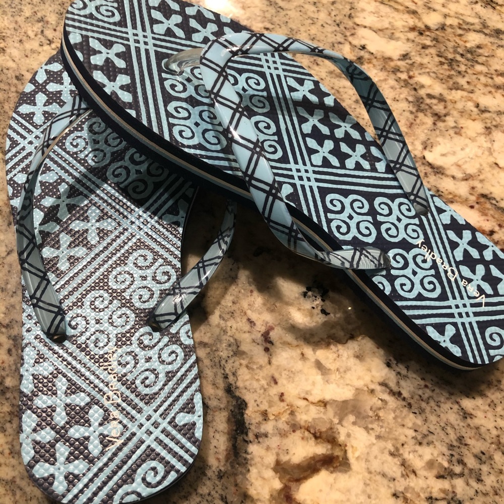 Vera Bradley Cuban Tile Flip Flops size 5-6